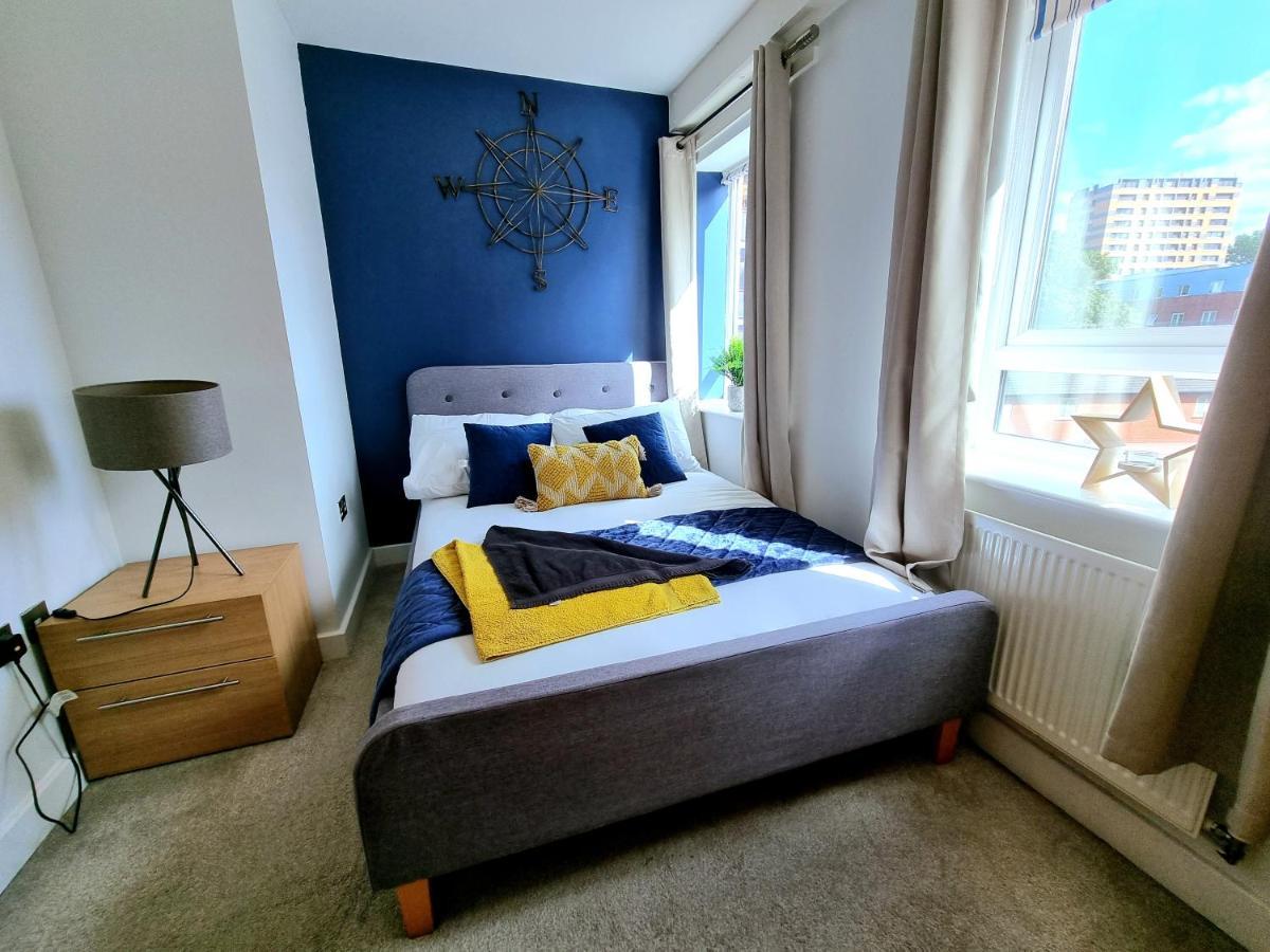 Luxury 2-Bedroom Service Apartment With Balcony Mánchester Exterior foto